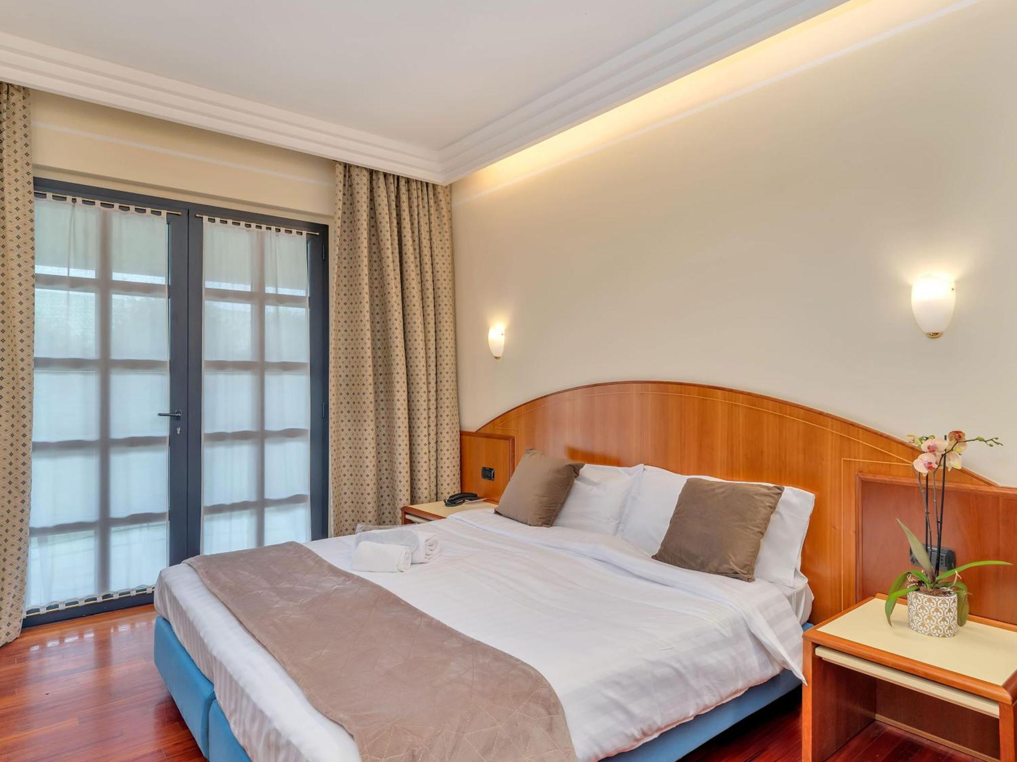 B&B Hotels Hotel Prestige Ornago Екстериор снимка